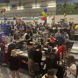 2023-edmonton-floor-crowd-01